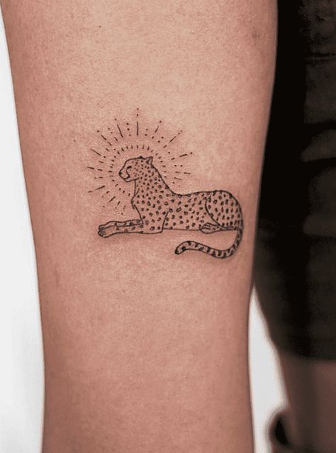 Cheetah Tattoo Design Images (Cheetah Ink Design Ideas) Tatoos Woman Leopard, Dainty Cheetah Tattoo, Pink Cheetah Tattoo, Small Leopard Print Tattoo, Cheetah Outline Tattoo, Small Cheetah Tattoo Simple, Cheetah Tattoo Minimalist, Cheetah Line Tattoo, Cheetah Spots Tattoo