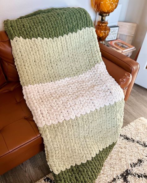 Can you feel the squish through the picture? It’s just too good! 💚💚 Size: Medium 50x60” Colors: olive, sage & ivory #chunkyknit #chunkyblanket #handknit #fingerknitting #cozyblanket #blanketseason #customholidaygifts #ombrè Custom Holiday Gifts, Hand Knit Blanket, Chunky Blanket, Finger Knitting, Seed Stitch, Cozy Throws, Knitted Blankets, Cozy Blankets, The Picture