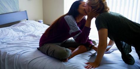 Best Kissing Techniques: 5 Expert Tips On How To Be A Good Kisser Kissing Technique, Good Kisser, Relationship Stuff, Girl Meets World, Someone New, Kissing Couples, Long Term Relationship, Kiss You, Worth Reading