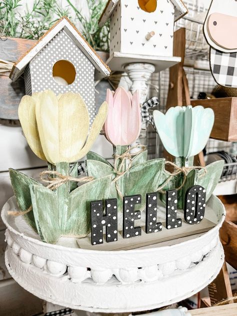 Tulips Craft Kit DIY Spring Decor Wooden Tulips, Diy Spring Decor, Diy Spring Crafts, Brushes Paint, Budget Crafts, Easter Craft Decorations, Easy Diy Decor, Spring Decor Diy, Diy Craft Kit