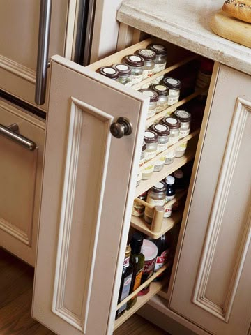 Spice Storage Solutions, Organiser Cucina, Clever Kitchen Storage, Cabinets Design, Kabinet Dapur, Diy Kitchen Storage, Spice Storage, Kitchen Storage Solutions, Spice Organization