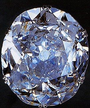 The story of how Britain acquired the Koh-i-Noor diamond, pictured, has many facets Cullinan Diamond, Purple Diary, British Crown Jewels, Koh I Noor, Expensive Diamond, Royal Jewels, Crown Jewels, Best Diamond, Gems And Minerals