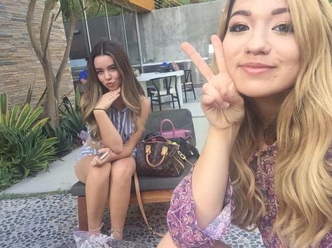 Sierra and Mia Mia Stammer, Youtubers