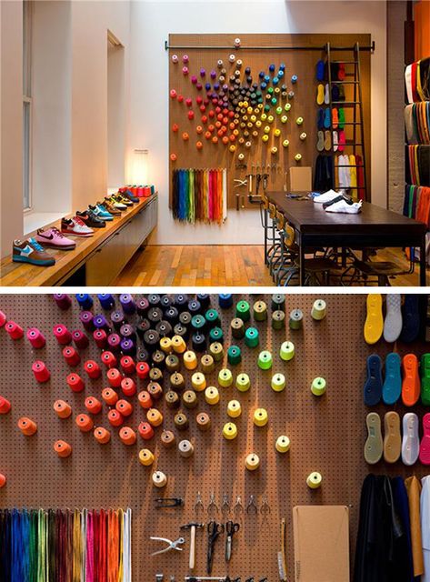 Organize Thread, Sewing Room Design, Window Display Design, Retail Inspiration, Showroom Interior Design, Boutique Interior Design, Fabric Display, Store Interiors, Showroom Design