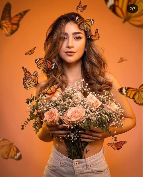 Butterfly In Hair Photoshoot, Monarch Butterfly Photoshoot, Butterfly Themed Photoshoot, Photoshoot With Butterflies, Butterfly Photoshoot Ideas, Butterflies Photoshoot, Unique Photoshoot Ideas, Butterfly Photoshoot, Conceptual Art Photography