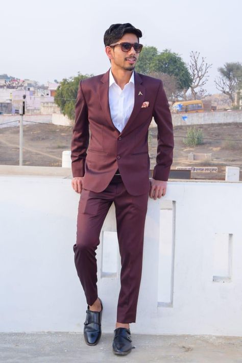 Two buttons suit wine coulor formal suit Wine Colour Suit, Wine Colour, Dress Suits For Men, Formal Suit, Formal Suits, Colored Pants, Men's Suits, Royal Wedding, Dress Suits