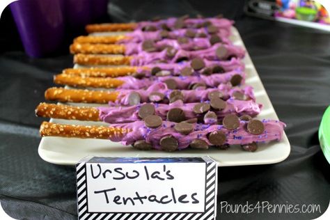 Ursula-s-tentacles-pretzel Ursula Party Food, Ursula Party, Disney Villains Party, Easy Food Ideas, Villain Party, Descendants Party Ideas Birthdays, Descendants Cake, Disney Villain Party, Disney Descendants Party