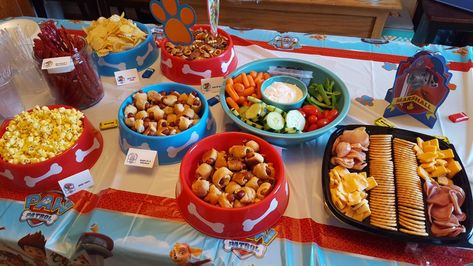 Paw Patrol Food Table, Paw Patrol Birthday Food, Paw Patrol Birthday Party Food, Paw Patrol Party Food Ideas, Paw Patrol Food, Birthday Party Food Table, Paw Patrol Party Food, Skye Paw Patrol Party, Party Food Table