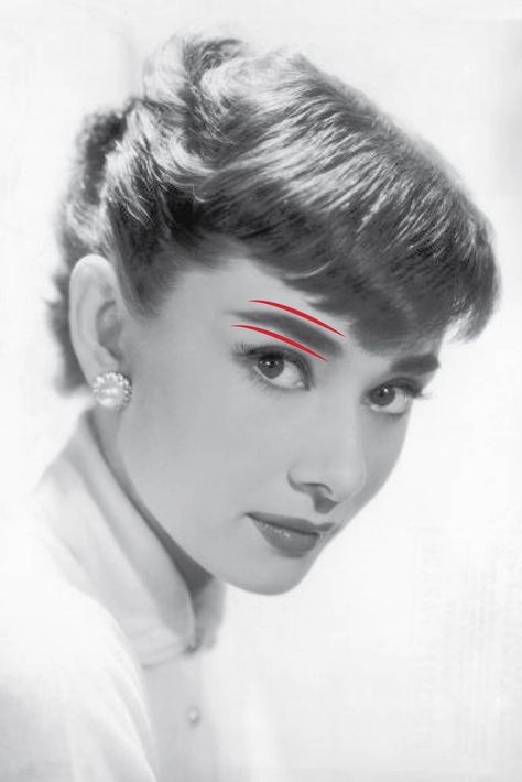 Barely Arched Audrey Hepburn Eyebrows, Navy Eyeliner, Acne Scar Mask, Wide Set Eyes, Thick Brows, Mascara Tips, Bad Memories, Perfect Eyebrows, Best Beauty Tips