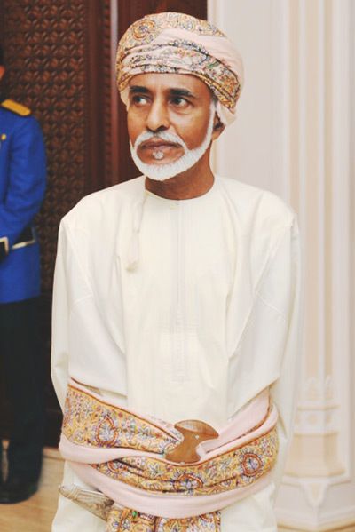 Omani Clothing, Qaboos Bin Said, Sultan Oman, Said Wallpaper, Kate Middleton Wedding Dress, Sultan Qaboos, Sultanate Of Oman, Desi Wedding Dresses, Handsome Arab Men