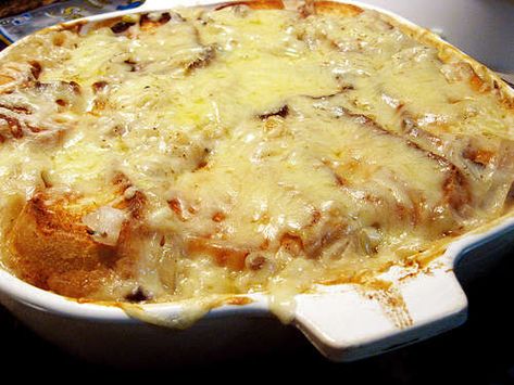 French Onion Soup Casserole...looks so yummy! French Onion Soup Casserole, Onion Soup Casserole, French Onion Casserole, Onion Casserole, Best Thanksgiving Side Dishes, Thanksgiving Dishes, Thanksgiving Sides, French Onion Soup, Thanksgiving Side Dishes