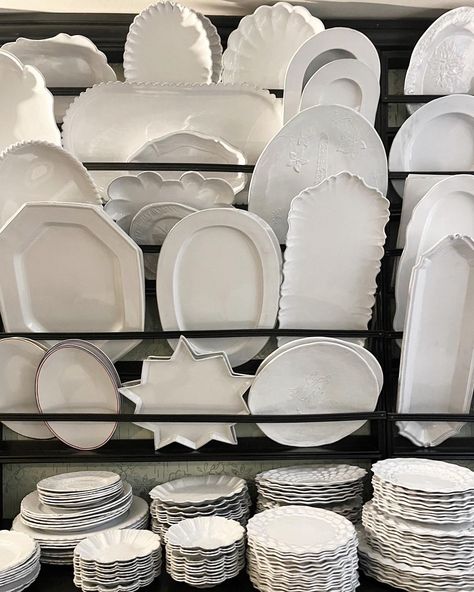 Astier de Villatte on Instagram • Photos and videos Astier De Villatte Ceramics, Astier De Villatte, Ceramic Inspiration, Pottery Inspiration, Ceramic Ideas, Serveware, Ballet, Porcelain, Hotel