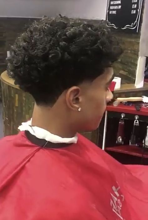 Blowout Fade Curly Hair, Blowout Taper Men Curly Hair, Boys Haircuts Long Hair, Best Hair Trimmer, Temp Fade Haircut, Waves Hairstyle Men, Fade Haircut Curly Hair, Taper Fade Curly Hair, Black Hair Cuts