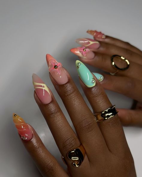 Summer cruise ready!! 🍹🍸🕶️🌞☀️ #dovenailsbysharon Almond Abstract Nails, Funky Almond Nails, Ethereal Nails, Nails Gems, Fashionable Nails, Almond Acrylic, Abstract Nails, Summer Cruise, Almond Nails Designs