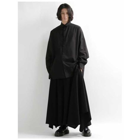 Long Skirt Men Outfit, Maxi Skirt Men, Futurism Fashion, Punk Street Style, Black Skirt Outfits, Long Skirt Outfits, Maxi Skirt Outfits, Japan Fashion, Girly Fashion