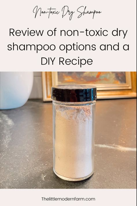 Easy DIY dry shampoo Diy Dry Shampoo Corn Starch, Non Toxic Dry Shampoo, Dry Shampoo Recipe, Dry Shampoo Dark Hair, Crunchy Life, Organic Dry Shampoo, Herbal Medicine Cabinet, Homemade Dry Shampoo, Good Dry Shampoo