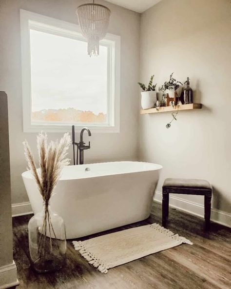 27 Design Inspirations for a Freestanding Tub With Shower Freestanding Tub With Shower, Brown Wood Flooring, Lake House Bathrooms, Penny Tiles Bathroom, Wood Bath Tray, Wood Floating Shelf, Vintage Bathtub, Bedroom With Bath, House Bathrooms