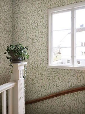 EMMIE - MURAL SPRING GREEN Scalamandre Light Green Staircase, Green And Cream Hallway, Wallpaper In Hallway, Cute Hallway, Blue Mural, Timeless Wallpaper, Wallpaper Hallway, Swedish Wallpaper, Hallway Wallpaper