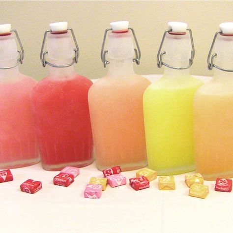 Candy Infused Vodka, Starburst Vodka, Candy Alcohol Drinks, Vanilla Vodka Drinks, Vodka Infusions, Canna Recipes, Apple Pie Moonshine Drinks, Homemade Liqueur Recipes, Summer Vodka Cocktails