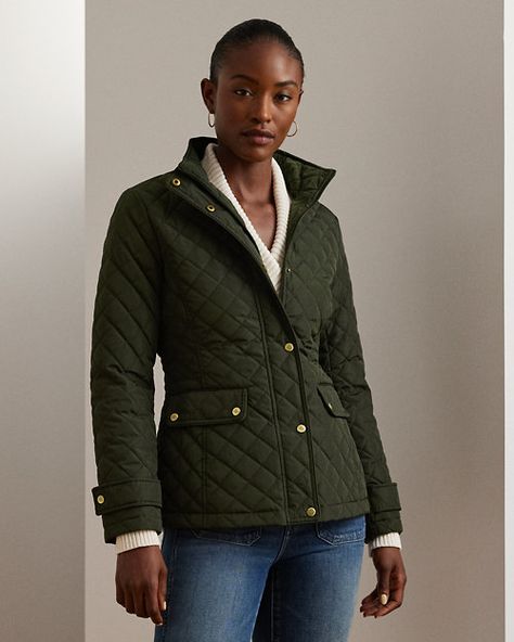 Diamond-Quilted Mockneck Jacket Burberry Shorts, Barbour Women, Womens Quilted Jacket, Fall Wardrobe Essentials, Fall Capsule Wardrobe, Stylish Jackets, 30th Anniversary, Komplette Outfits, Women's Coats & Jackets