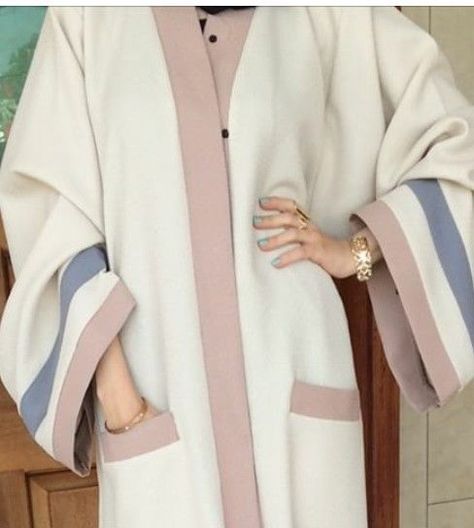 Fashion Muslimah, Abaya Fashion Dubai, Hijab Designs, Mode Kimono, Muslim Fashion Hijab Outfits, Mode Abaya, Muslim Fashion Hijab, Muslim Fashion Dress, Abaya Designs