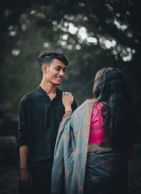 Lovers Photoshoot Poses, Cupal Pic Love, Hk Logo, Shayari Pic, Mindset Therapy, Korean Couple Photoshoot, Dj Images, Cute Couples Photography, Wedding Couple Poses Photography