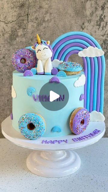 Donut Unicorn Cake, Unicorn Theme Cake, Unicorns And Rainbows, Butterscotch Sauce, Cake Artist, Fondant Decorations, Themed Birthday Cakes, Pretty Birthday Cakes, Cake Donuts