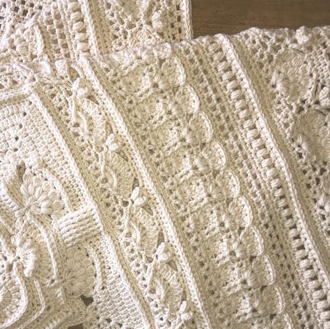 image-545 Crocheted Wedding Afghans, Lace Afghan Crochet Pattern, Crochet Baby Blanket Pattern Free, Hooked On Sunshine, Crochet Baby Blanket For Beginners, Super Easy Crochet, Heirloom Blanket, Crochet Afghan Patterns Free, Easy Crochet Baby Blanket