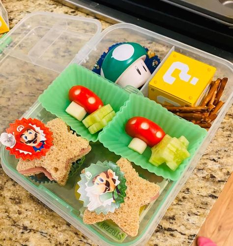 Mario Lunch Ideas, Picky Meals, Snacking Ideas, Themed Lunches, Bento Meals, Pack Lunches, Halloween Lunch Box, Kids Lunch Box Meals, Kindergarten Lunch