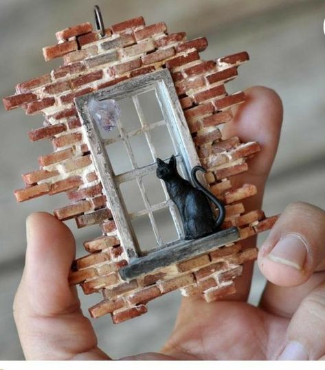 Diorama Art, Hantverk Diy, Old Brick Wall, Manhattan Project, Cat Pendant, Old Bricks, Miniature Crafts, Mini Things, Cat Pendants