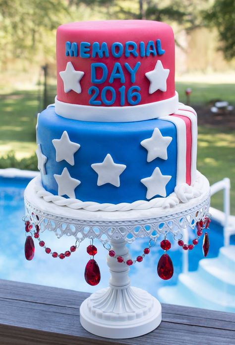 Blue Cakes, Tiered Cakes, Memorial Day, 4th Of July, Cake Decorating, Birthday Cake, Cake, Birthday