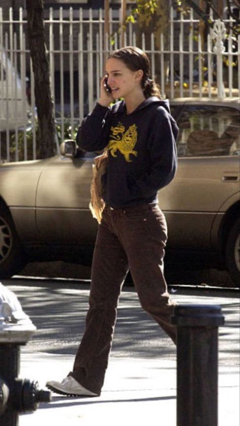 Natalie Portman Street Style, Natalie Portman Style, Fall Fits, Celebrity Street Style, Natalie Portman, 가을 패션, Fashion Killa, New Yorker, Apple Music