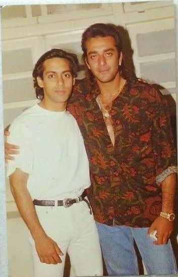 Salman Khan Sanjay Dutt, Sanjay Dutt And Salman Khan, Sanjay Dutt Attitude Pic, Bollywood Retro, Meldi Ma Hd Photo, Allu Arjun Hairstyle, Salman Khan Photo, Old Film Stars, Sanjay Dutt