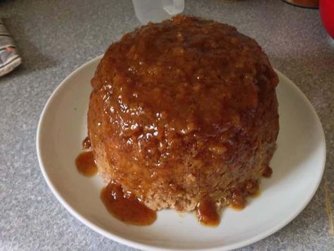 Banana Self Saucing Steamed Pudding - Slow Cooker Tip Slow Cooker Roasted Potatoes, Slow Cooker Banana Bread, Slow Cooker Rice Pudding, Slow Cooker Cake, Boiled Fruit Cake, Steamed Pudding, Slow Cooker Christmas, Christmas Pudding Recipes, Slow Cooker Baking