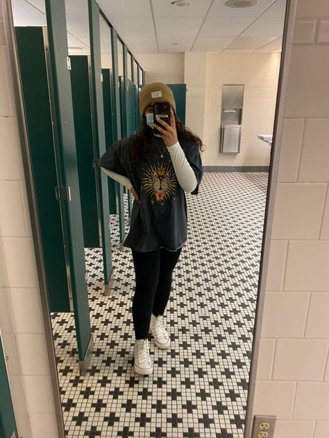 Baggy Tshirt With Leggings, Baggy T Shirt And Leggings Outfit, Oversized T Shirt Outfit Winter, Black Leggings Oversized Shirt, Long Sleeve Under Oversized Shirt, Oversized Tshirt With Turtleneck Outfit, How To Style Oversized Shirt With Leggings, T Shirts With Long Sleeves Underneath, Sweat Shirt And Leggings Outfit