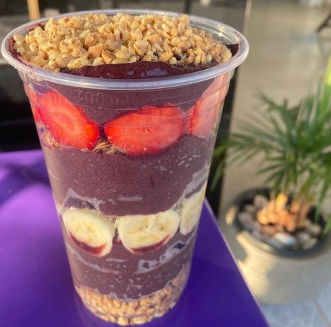 Acai Bowl Recipe Easy, Bowl Recipes Easy, Brazil Food, Acai Bowls Recipe, Food Hub, Bowls Recipe, Food Obsession, Smoothie Bowl, Pretty Food