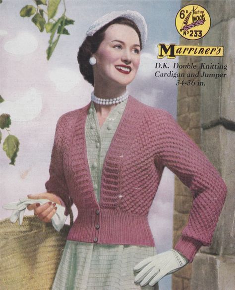 Knitting Patterns For Women, Vintage Knitwear, Vintage Knitting Patterns, Pdf Knitting Pattern, Twin Set, 1940s Fashion, V Neck Cardigan, Vintage Knitting, Double Knitting