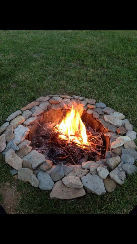 Creek rocks and bricks make a great fire pit Creek Rock Fire Pit, Fire Pit Rocks, Rock Fire Pit, Fire Pit Plans, Fire Pit With Rocks, Fire Pit Decor, Outside Fire Pits, Easy Fire Pit, Backyard Fire Pit