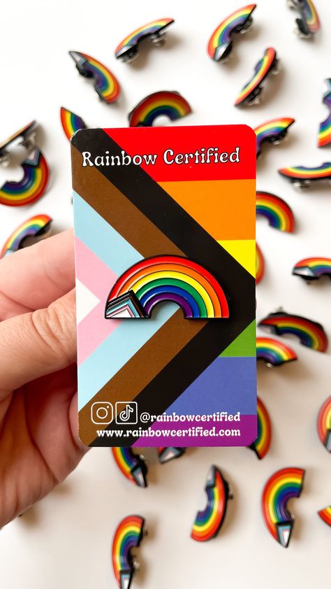 Show your pride by wearing this Progressive Rainbow Flag Enamel Pin! Each pin is 3.5cm long and comes with butterfly backing clip. ﻿*Product is shipped from Canada* Pride Pins, Lgbtq Support, Rainbow Gifts, Pride Week, Lgbtqia Pride, Nice Glasses, Rainbow Pin, Modern Rainbow, Wrapping Gift Cards