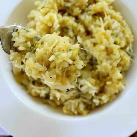 Lemon Rissoto Recipes, Risotto Recipes Lemon, Lemon Rissoto, Lemon Spinach Risotto, Vegan Lemon Risotto, Quick Risotto, Cooking Risotto, Best Risotto, Mushroom Risotto Recipes