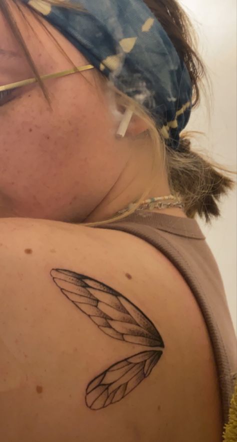 Dragonfly Wings Back Tattoo, Wings Tattoo Aesthetic, Cicada Wing Tattoo, Dragonfly Wings Tattoo, Overthinking Tattoos, Brown Ink Tattoo, Dumbest Tattoos, Brown Tattoo Ink, Wing Tattoos On Back