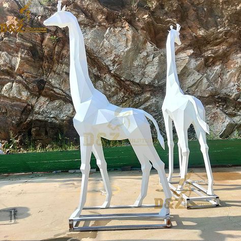 standing tall giraffe statue white geometric animal decor DZ-66 Abstract Wings, Giraffe Statue, Giraffes Statues, Dallas Zoo, Geometric Shapes Design, Statues For Sale, Sculpture Projects, Steel Sculpture, Geometric Animals