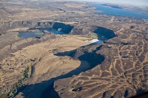 Central Washington, Visitors Center, Portland City, Largest Waterfall, Amazing Places On Earth, Yosemite Falls, Oregon Washington, Mysterious Places, Breathtaking Places