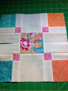 A Few Scraps: Double Disappearing Nine-Patch Improved Tutorial Book Quilts, Disappearing Blocks, Quilt Simple, Easy Quilting Design, Disappearing 9 Patch, Disappearing Nine Patch, Quilt Techniques, 9 Patch Quilt, Nine Patch Quilt