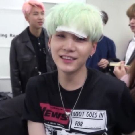 Mint Hair, Min Yoongi Bts, Lil Wayne, Min Suga, Bts Yoongi, The Boy, Daegu, Bad Boy, Green Hair