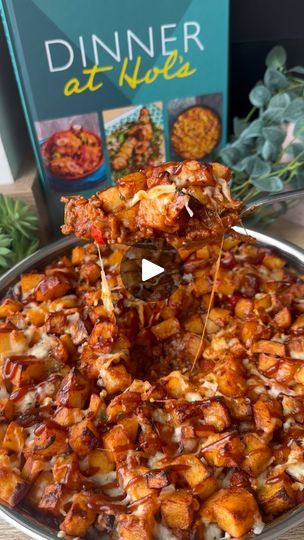 Facebook Taco Beef, Mexican Seasoning, Garlic Puree, Potato Bake, Tomato Puree, Cubed Potatoes, Potato Recipe, Beef Stock, Dinner Inspiration