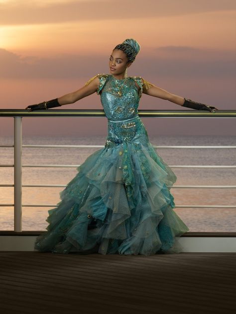 Uma's Cotillion Dress | Descendants 2 | @descendants Uma Descendants, Descendants, Disney, Blue