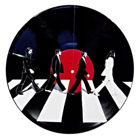 The Beatles Aesthetic Art, Vinyl Painting Ideas, Vinyl Painting, Painted Records, Vinyl Paintings, Gothic Drawings, Disco Vinil, Vinyl Art Paint, Record Painting