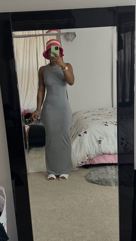 Grey Maxi Skirt Outfit, Grey Dress Outfit, Gray Skirt Outfit, Tank Dresses Outfit, Plus Size Baddie Outfits, Girls Dress Outfits, Dream Closets, Birthday Inspo, Cute Lazy Outfits