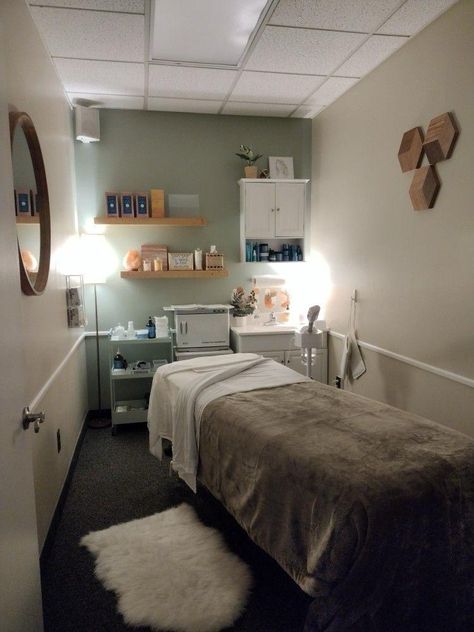 Small Spa Studio Ideas, Small Space Esthetician Room, Mini Spa Room Ideas, Small Therapy Room, Wax Room Organization, 10x10 Esthetician Room, Small Spa Space Ideas, Esthetician Room Small Space, Esthetician Room Wall Decor